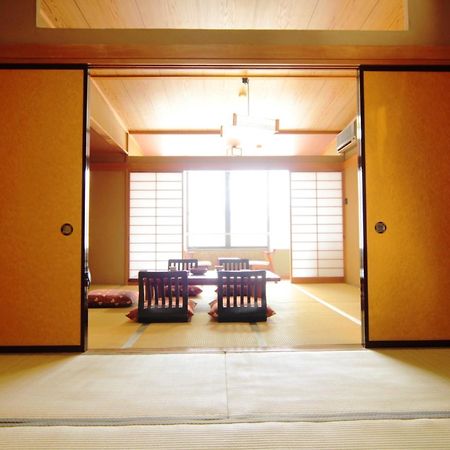 Yumoto Choseikan 带刀 外观 照片