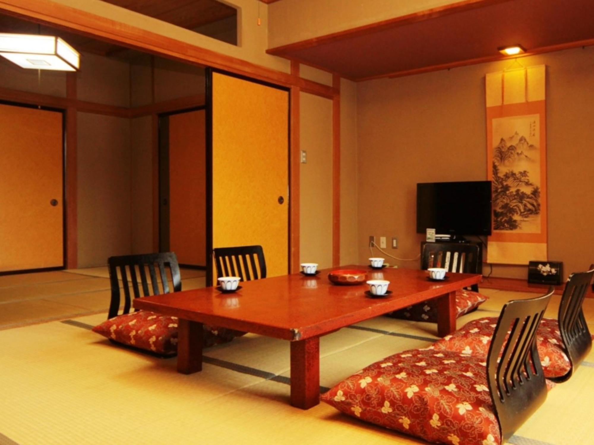 Yumoto Choseikan 带刀 外观 照片