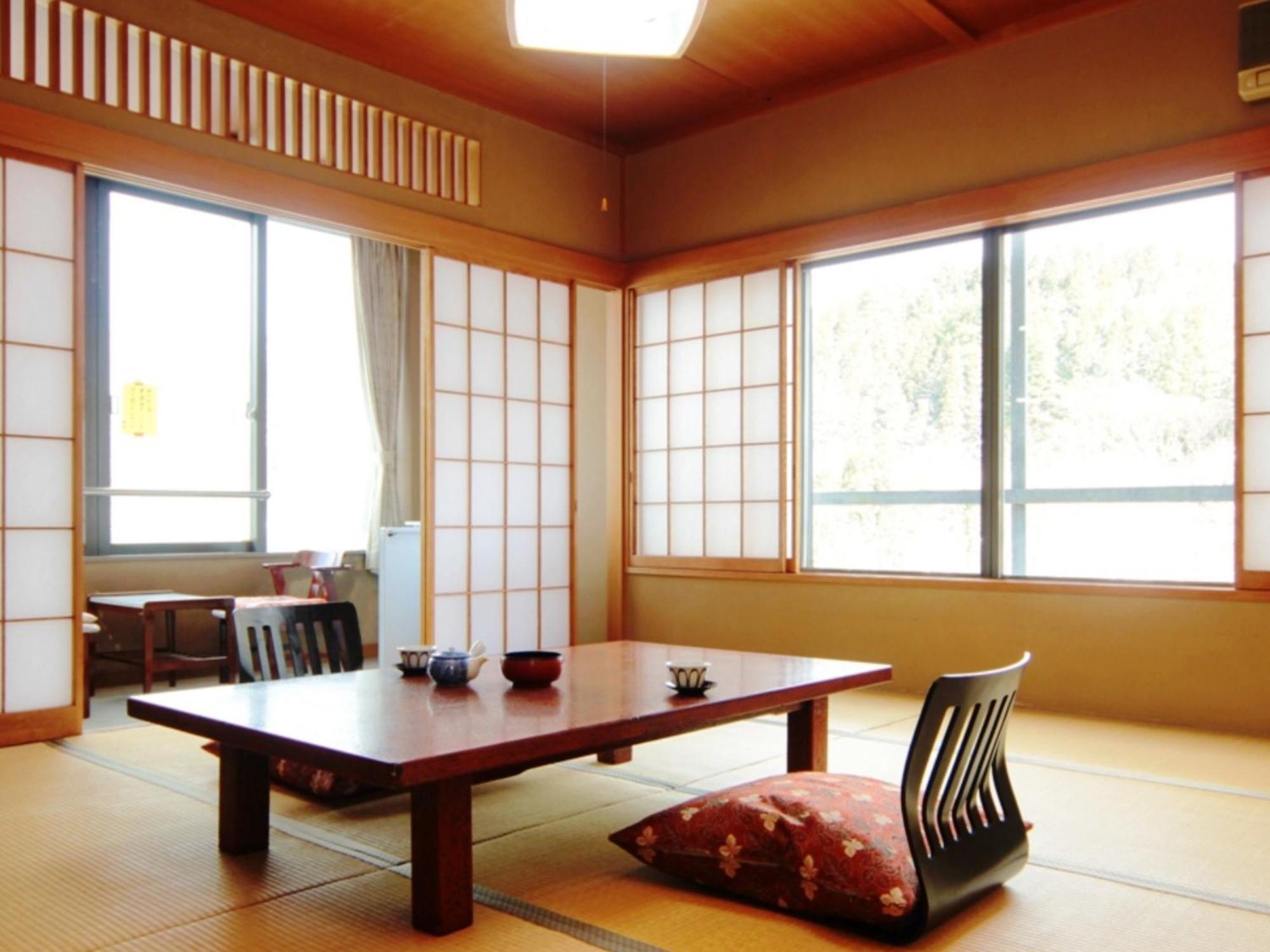 Yumoto Choseikan 带刀 外观 照片
